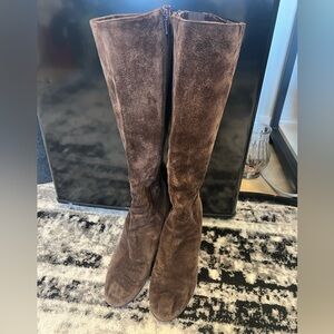 Christian louboutin suede brown boots